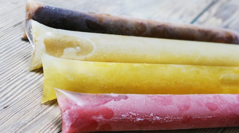 Las barras de frutas congeladas son un postre saludable